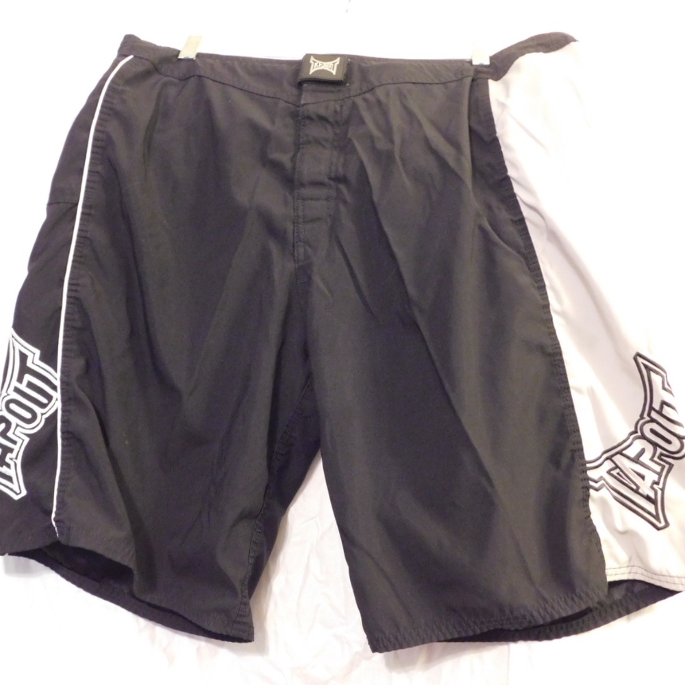 Tapout MMA Shorts Men's size 38